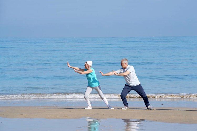 步入老年期，肌肉流失得到底有多快？不想老了干瘪，靠什么挽救？到了五六十岁，开