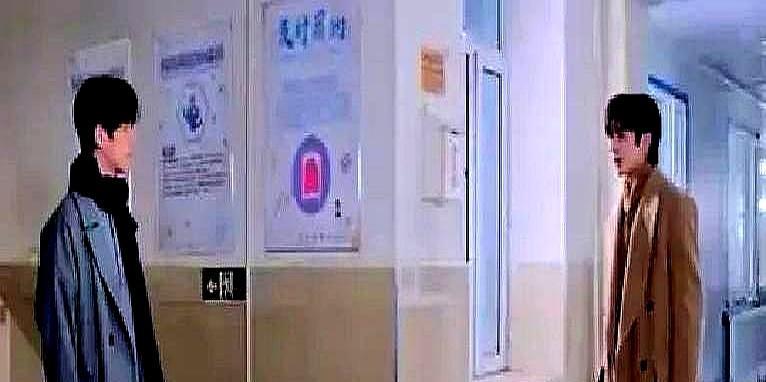 那件大衣16万8。够买我衣柜里所有衣服。剧组真敢拍——这边是LOROPIAN