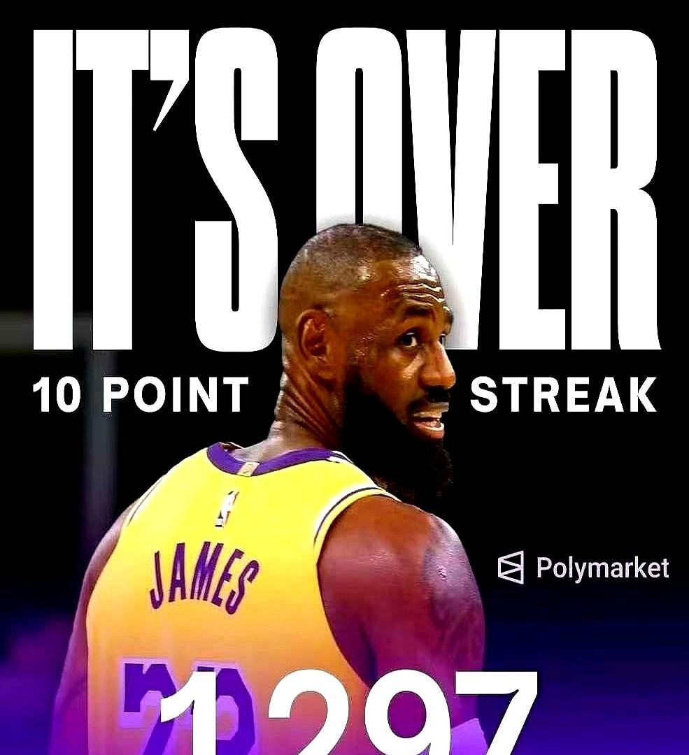 整整三分钟没怎么碰球。这可是在波士顿。湖人这是要把詹姆斯往哪儿摆？前几天那