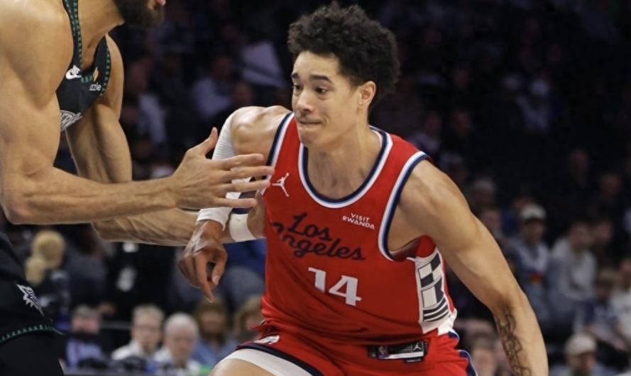 关于快船中锋之前交易期的时候都在喊送走祖巴茨，那时候我就说过，祖巴茨不是不能