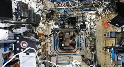 技不如人？为啥中国空间站只能上3个人，而国际空间站却能达到十几人？说的直白一些，