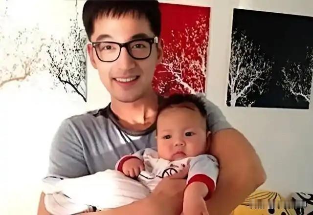 胡歌真是娱乐圈的清流！胡歌和他的经纪人妻子黄曦宁，把11年职场默契过成了一辈