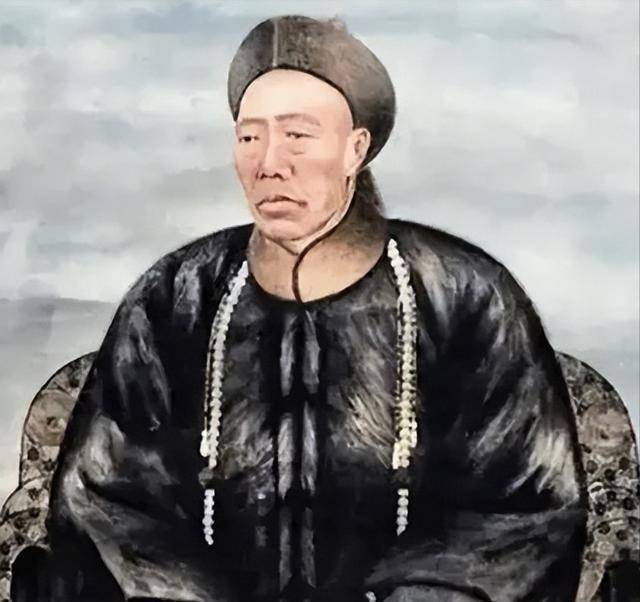 1908年慈禧太后去世，李莲英立马请求回老家养老。隆裕太后面色不善，心想：“你做