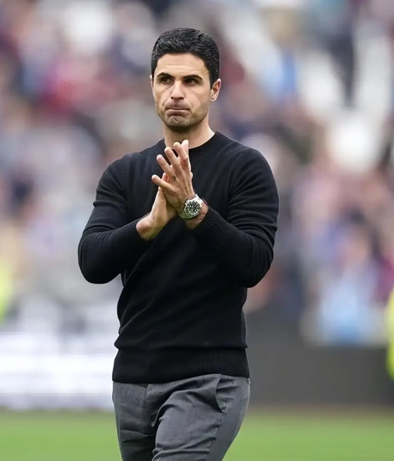 阿尔特塔在联赛杯上主力，现在回到英超赛场，赖斯都没有体力跑了，其他的球员也是，本