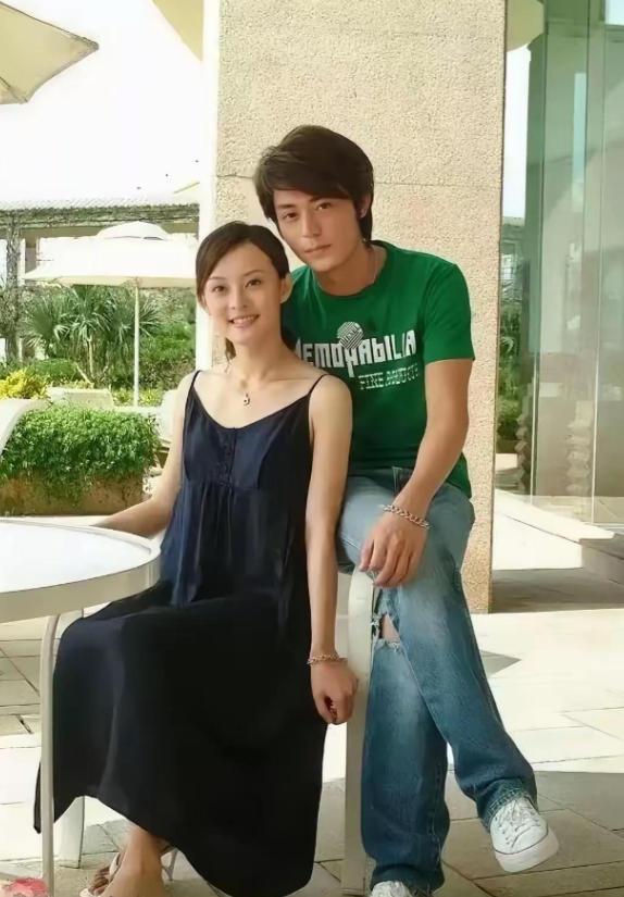 邓超当年能追到孙俪，几乎是虎口夺食。你可能不知道她23岁时的状态。非科班，却用一