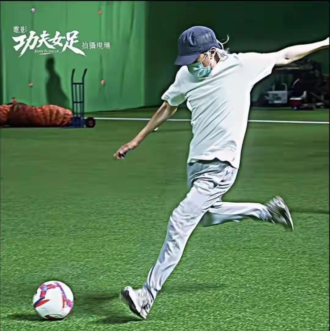 周星驰为什么不做宣发？是还没有习惯做导演？还是思维停留在以前，纯靠名气赚钱。