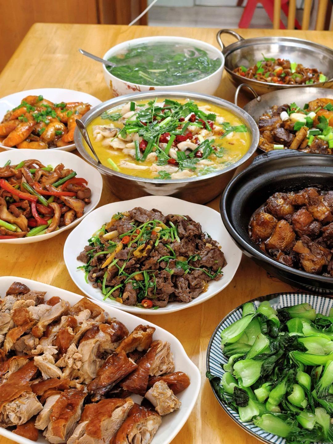 闺蜜老公1小时给我们几个闺蜜做的菜，真绝了