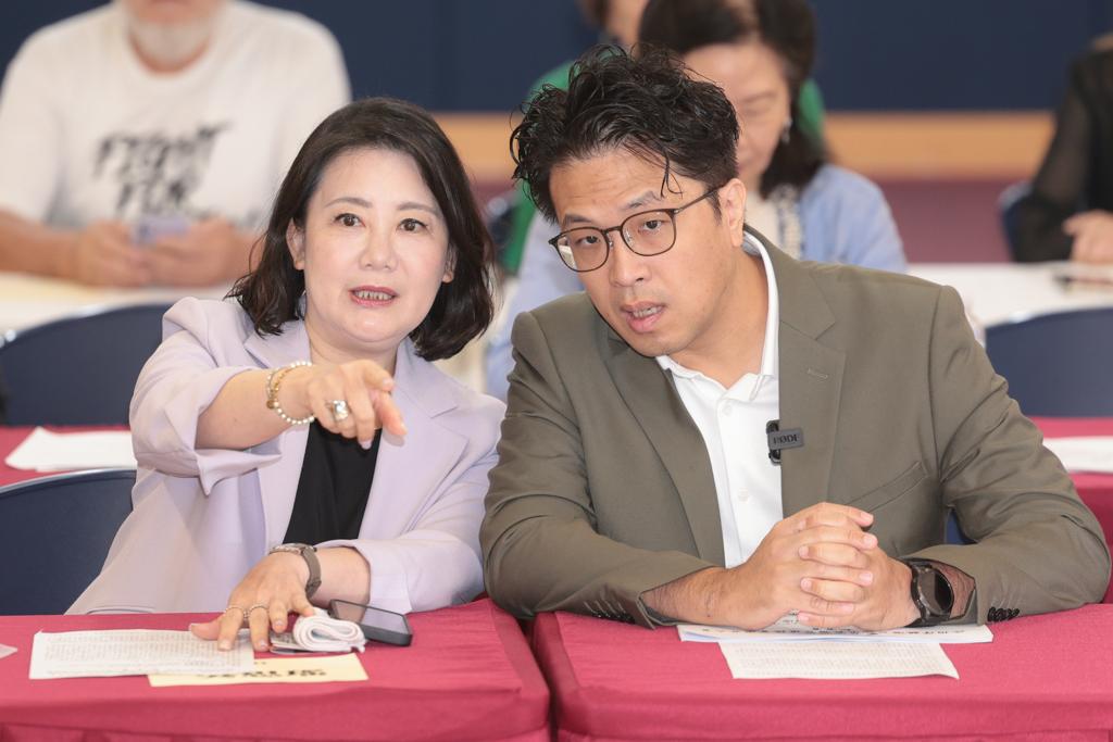 她赞「沈伯洋1999」快速移除铁条童仲彦4字酸爆：将成后世笑话民进党民代吴思