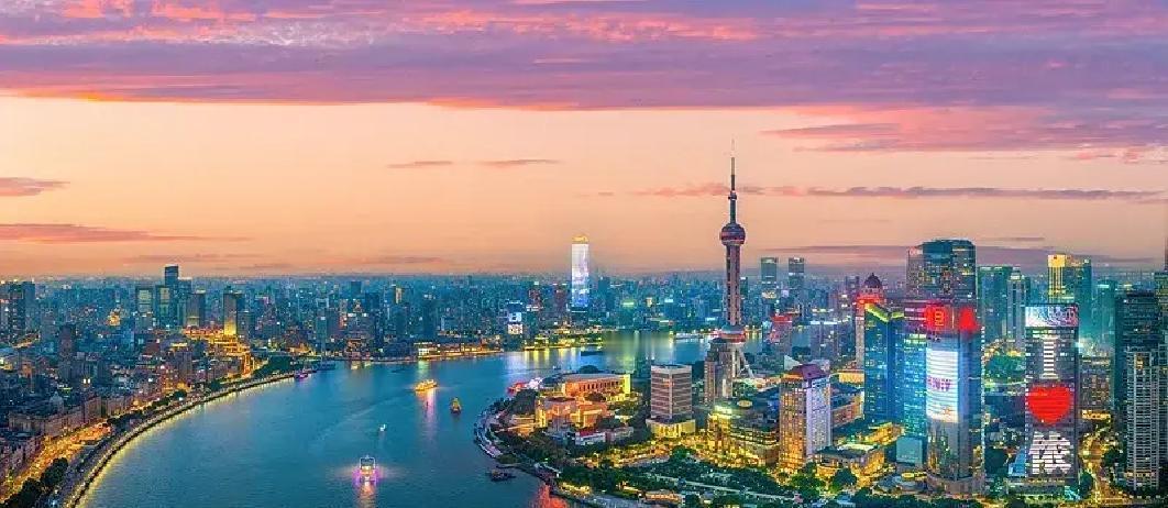 2026年1月，上海落户门槛又降了，不少外地人抓住机会圆了定居梦。江苏老周苦熬5