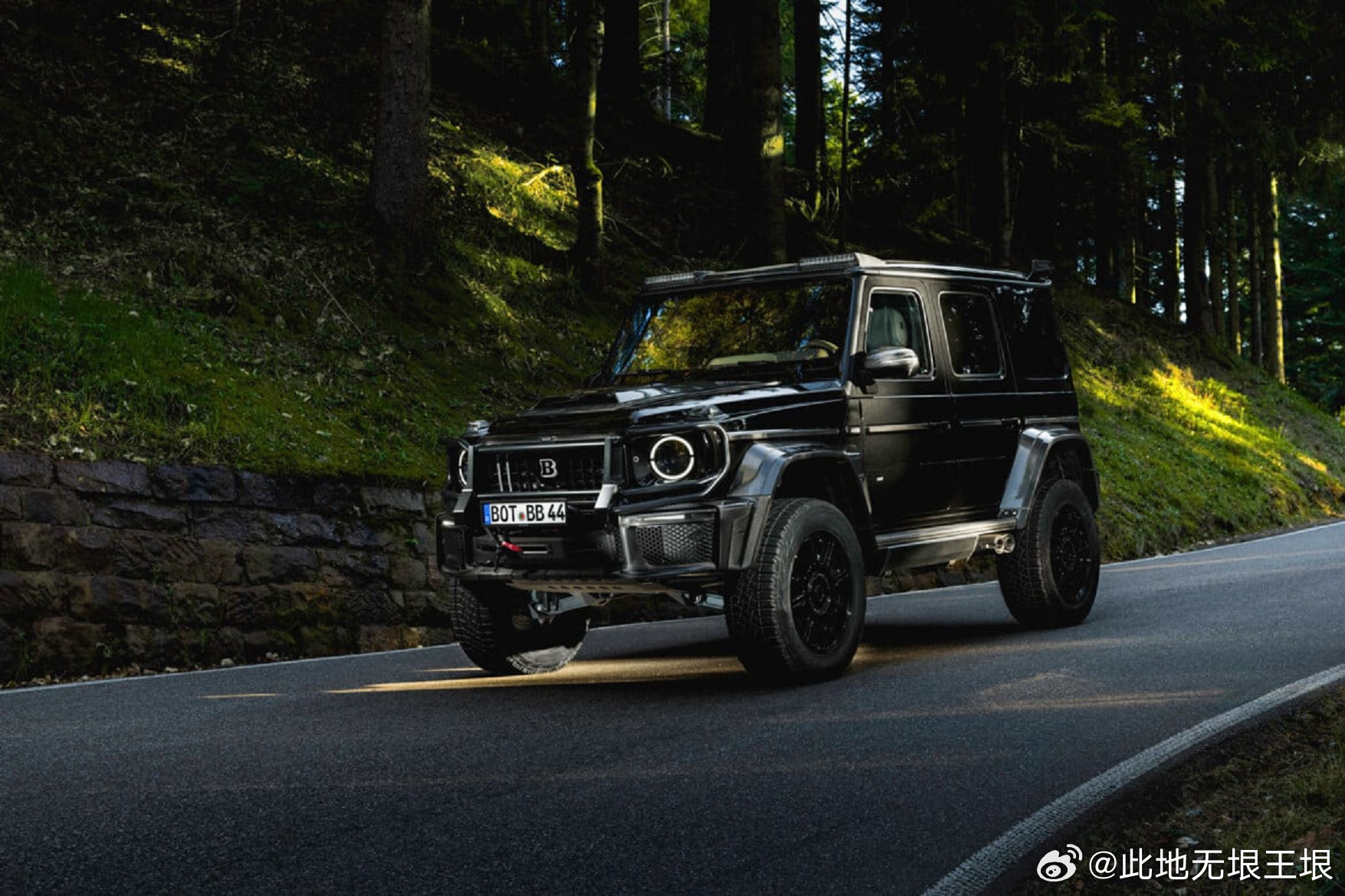 大V聊车比巴博斯G8004x4²还厉害，巴博斯最近推出了一款巴博斯XL80