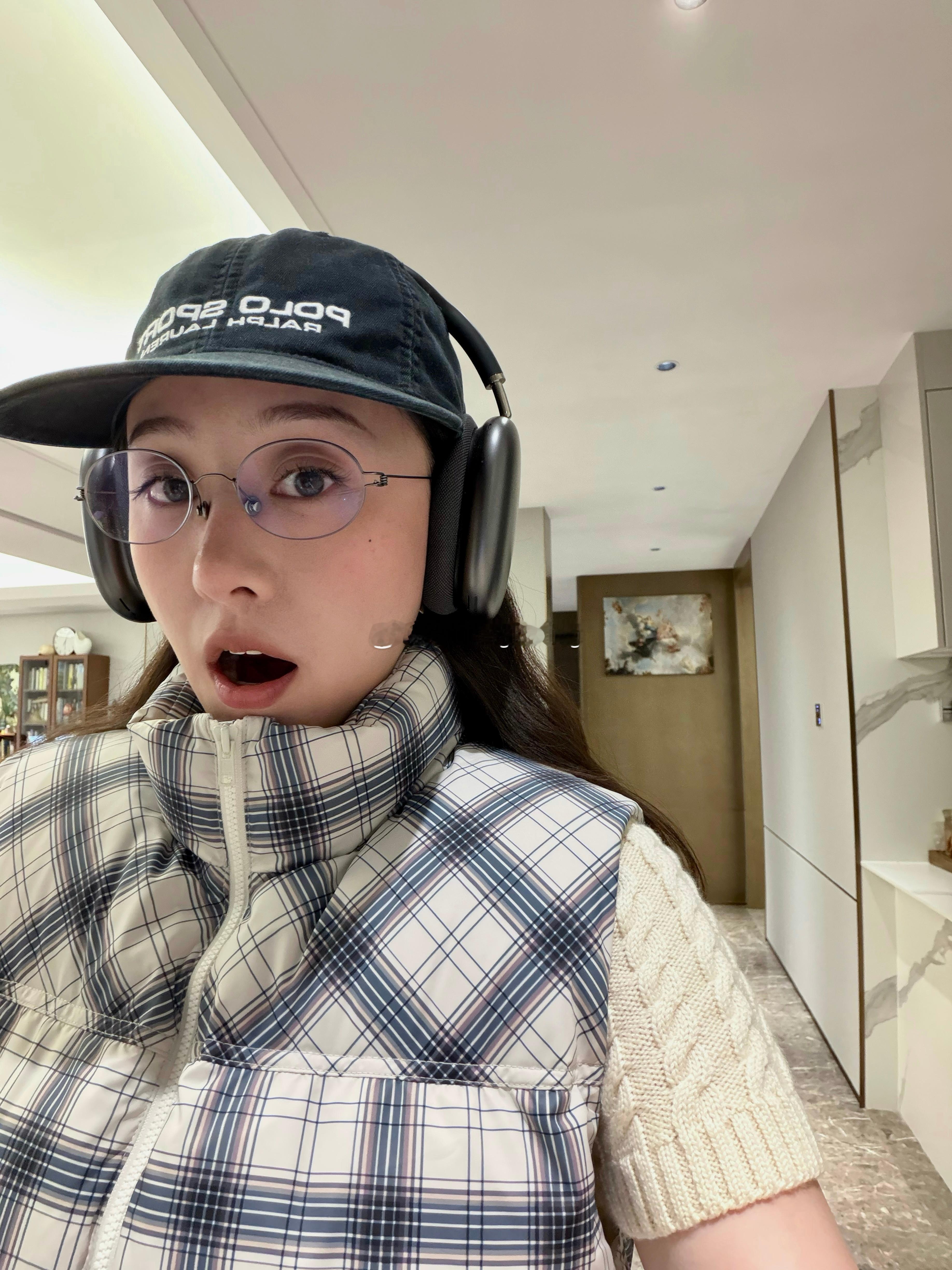 冷🥶赶紧套上羽绒马甲​​​