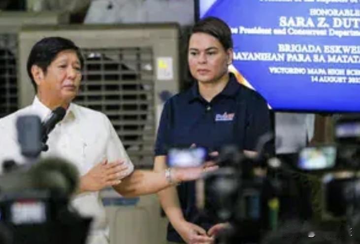 菲律宾总统府发言人卡斯特罗周一表示，副总统莎拉·杜特尔特“不应假装自己是清白的，