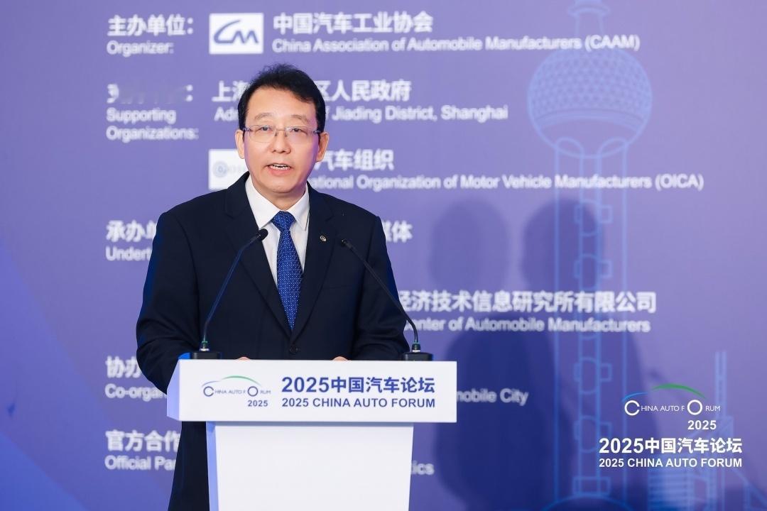 其实广汽的冯董是非常了解市场的，而且大方向上也是很清晰的，初心不改，路径要变，坚