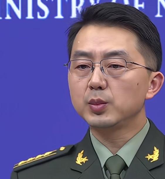 霸气中华，国防部八字言论震惊世界！日本被啪啪打脸，无地自容。有记者提问：日本自