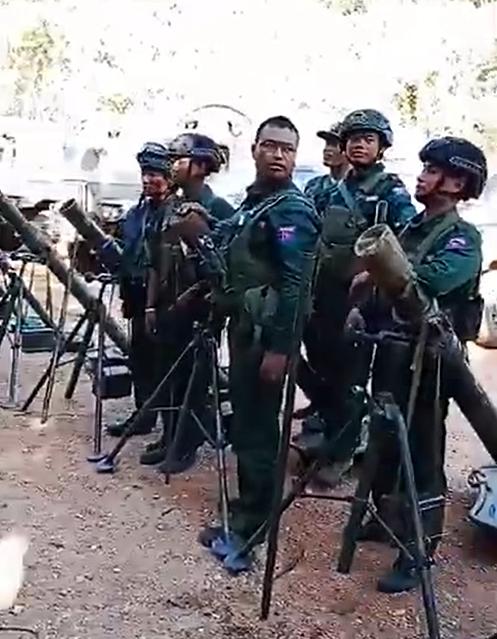 据说这是佤邦联军的迫击炮大队！这组图片拍摄于2024年7月份下旬，当时是腊戌