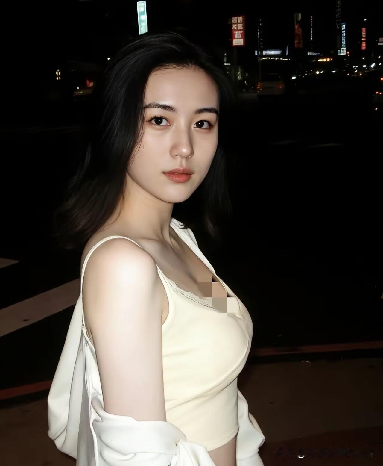 最美的夜色，如果没有人与灯火相伴，是否会黯然失色？其实，再美的风景，有了人的