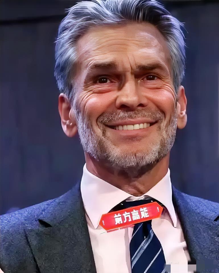 荷兰政府消息！在海牙发布对中国新的出口管制细则，进一步收紧浸润式DUV光刻机出