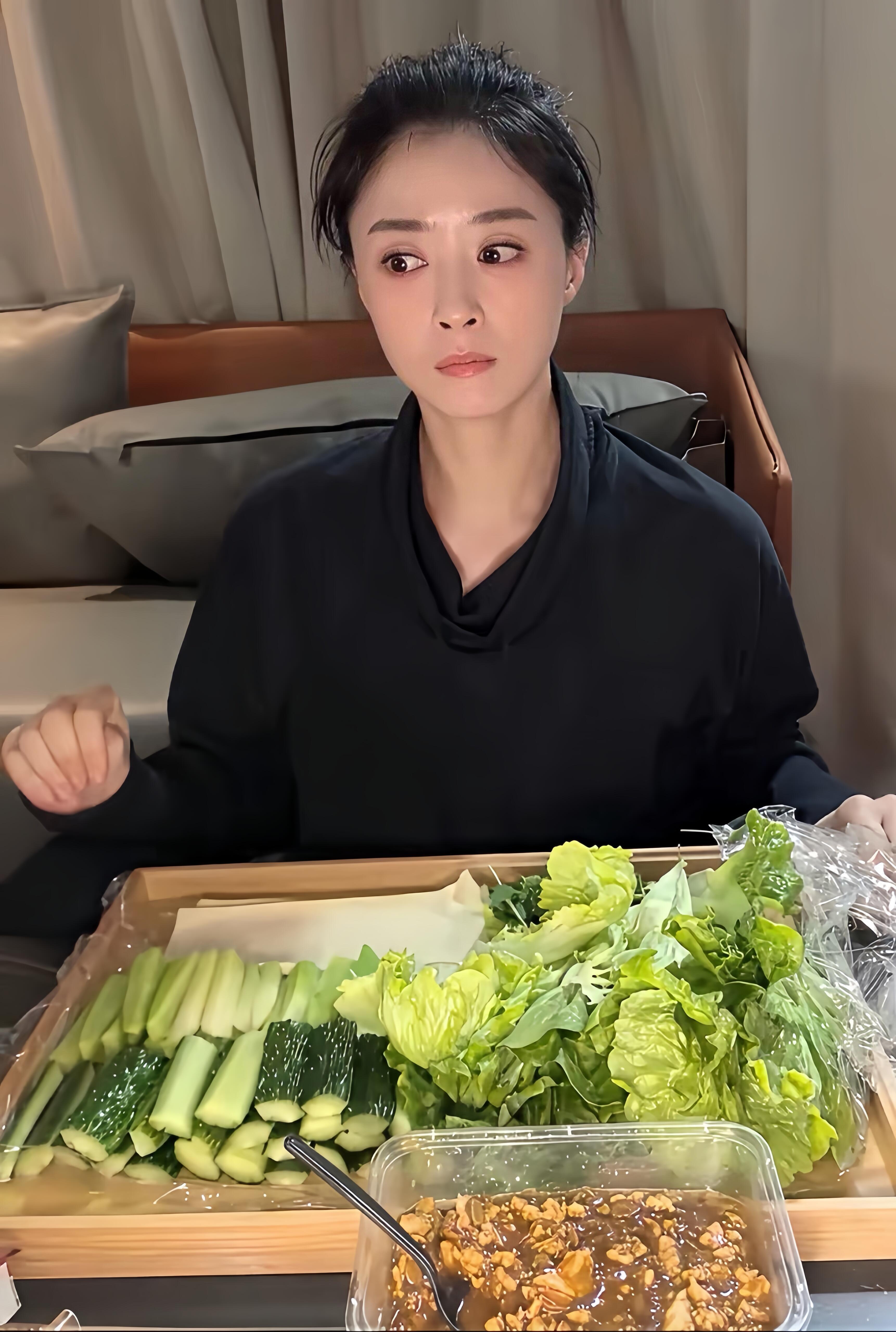 蒋欣这样吃，不瘦才怪呢​​​