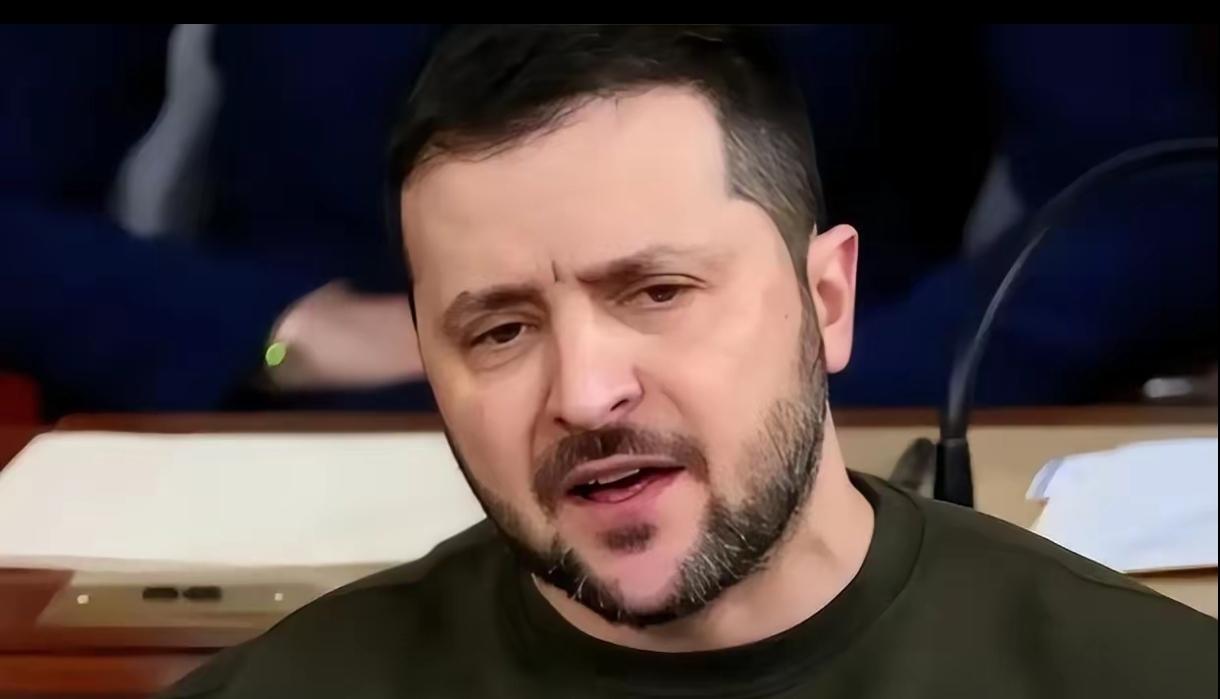 不知道泽连斯基是误解，还是绑架，或者是自说自话，泽连斯基居然还在“盟友情节”中。