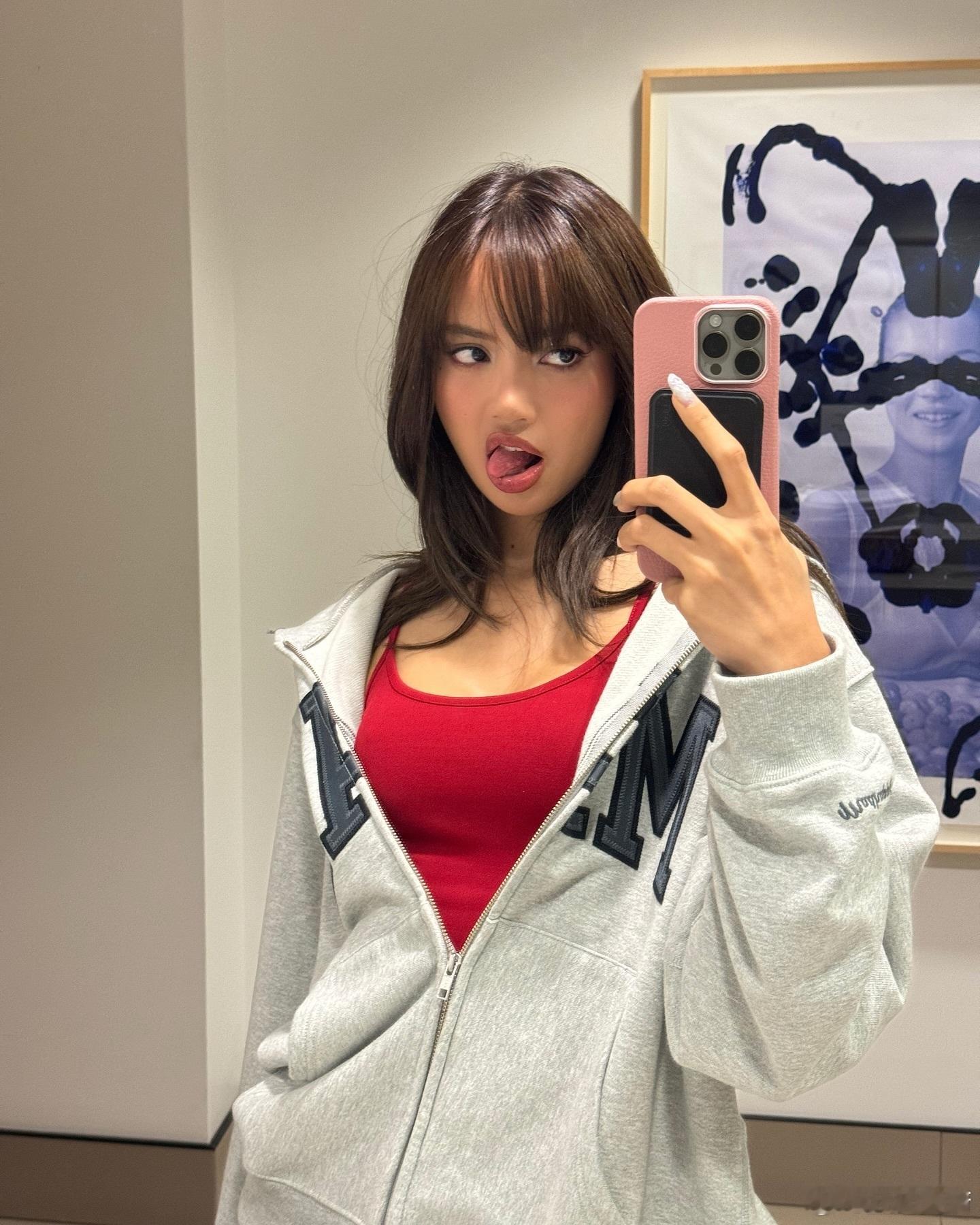 完全美式辣妹lisa​​​