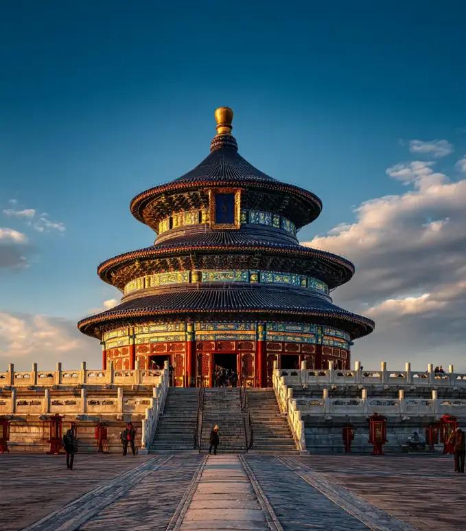 如果把中国古代版图摊开来看，会发现一个反复出现的现象：不少来自草原或东北的少数民
