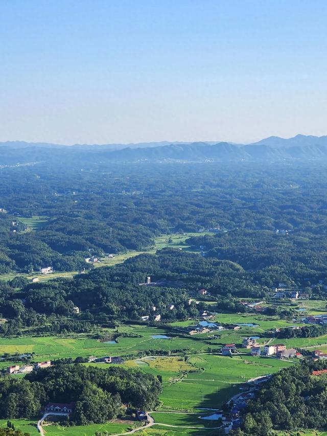 土葬几千年，埋了三百亿人，为啥现在看不到古坟？据专家推算，地球上总共出现过大约1