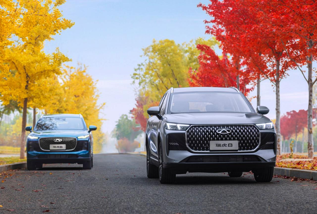 11月10日，全新奇瑞瑞虎8上市，新车推出4款车型，售价区间为9.99-12.9