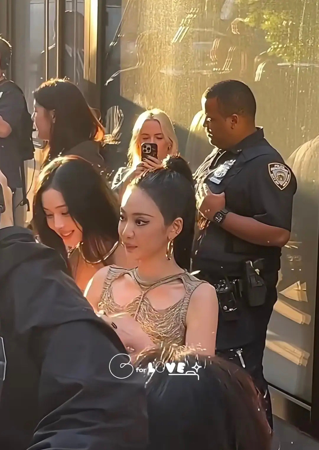 全包眼线的宁艺卓好美啊​​​