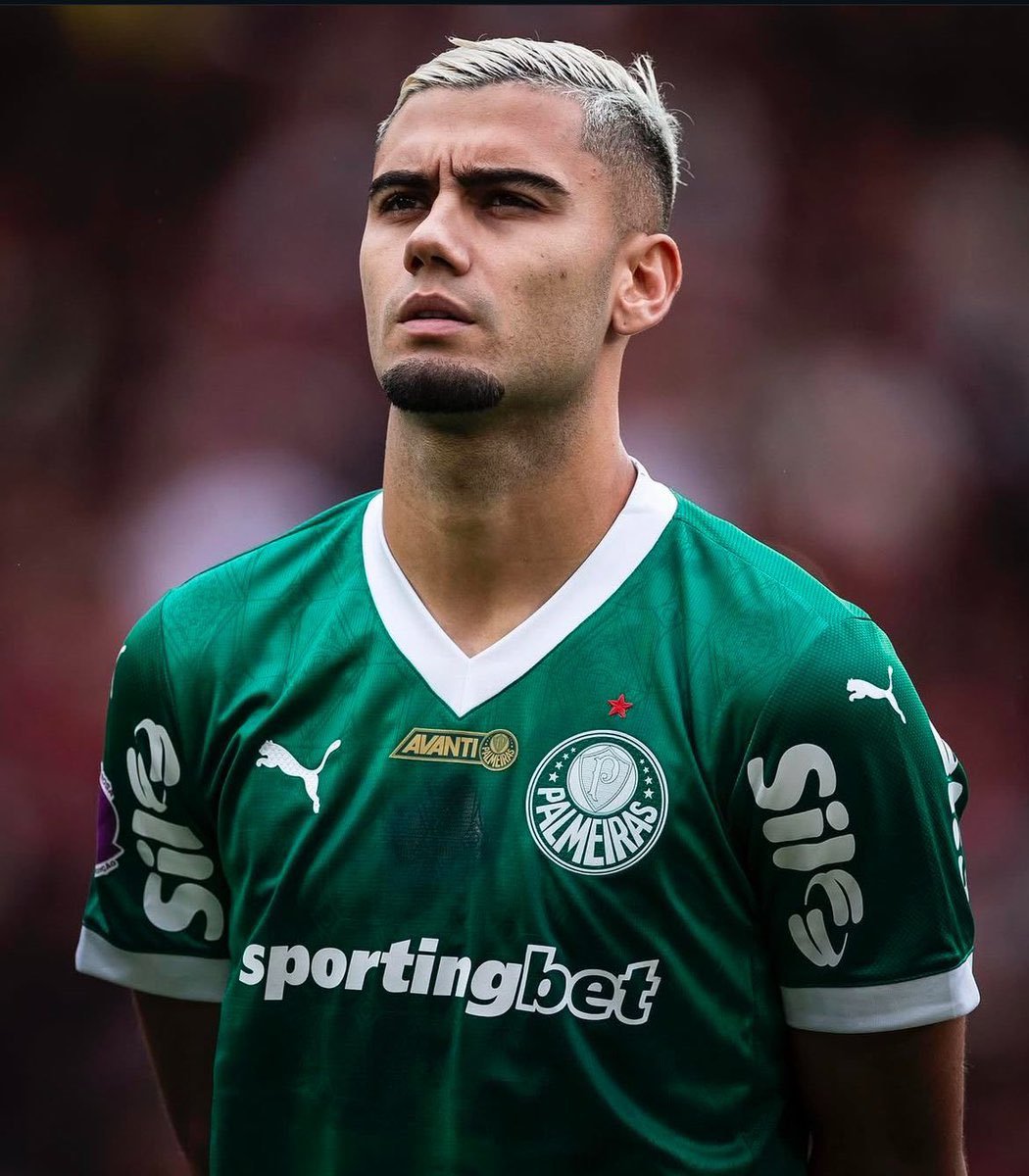 安德雷亚斯·佩雷拉：2021年，代表弗拉门戈出战解放者杯决赛，不敌帕尔梅拉斯20