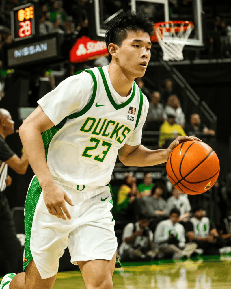 俄勒冈大学主帅: 在训练中, 林葳的投篮命中率超过40%