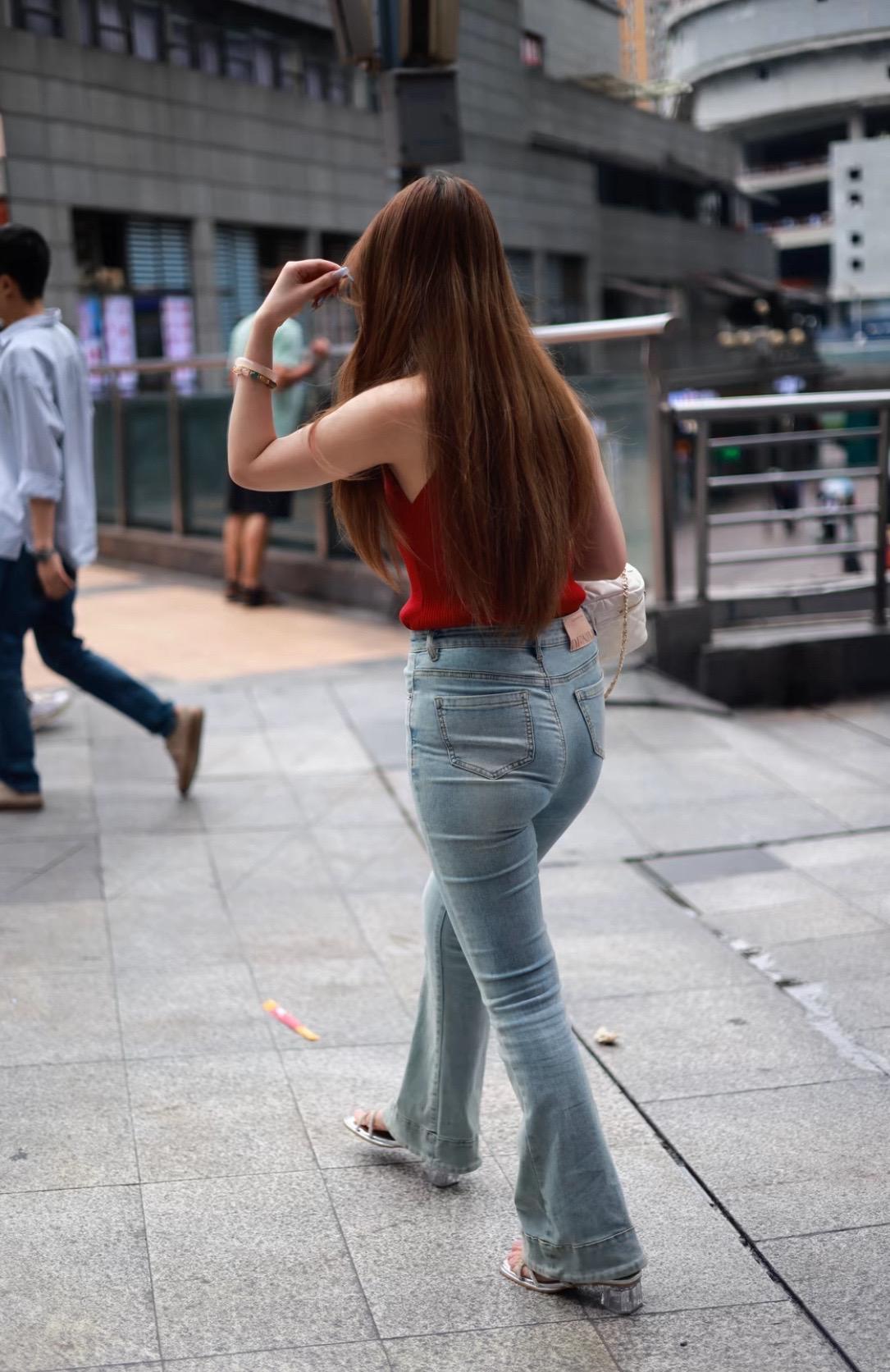 牛仔裤穿搭 牛仔裤 复古高级感牛仔裤 紧身牛仔裤推荐