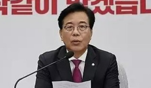 韩国国民力量党强烈抨击法务部光复节特赦审查含曹国一事2025年8月8日，韩国