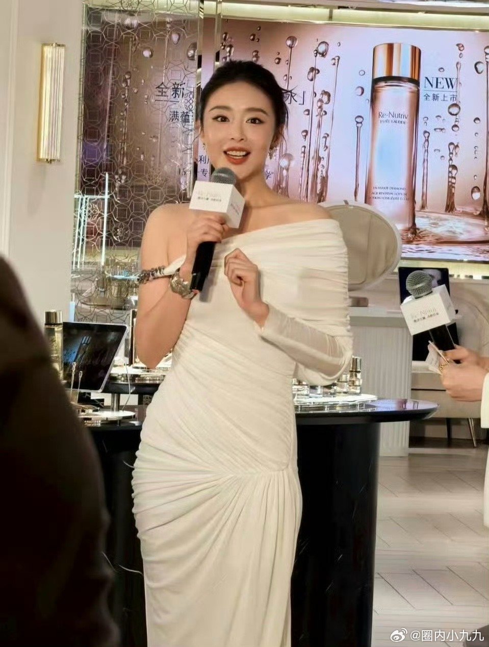 高叶这真的不是逆龄吗高叶逆龄神操作！身材皮肤双在线，魅力四射爱不停！​​​
