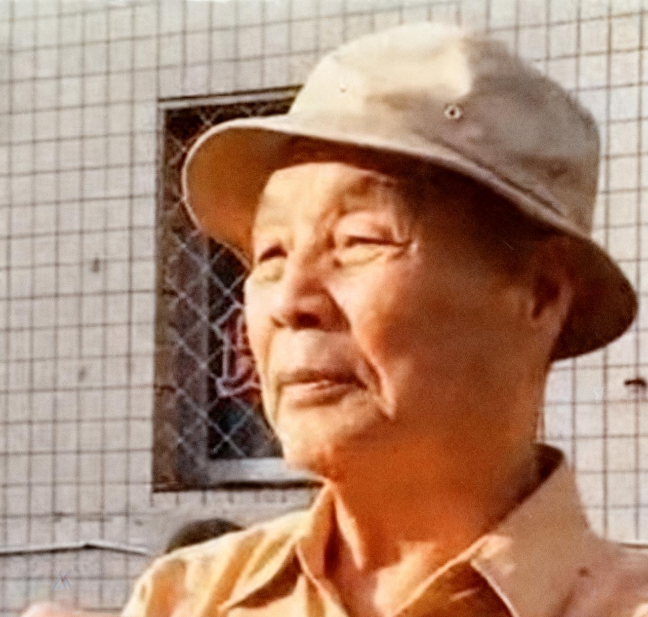 他曾是蔡孝乾的交通员，在墓地潜伏四年，送回重要情报，如今102岁仍然健在。