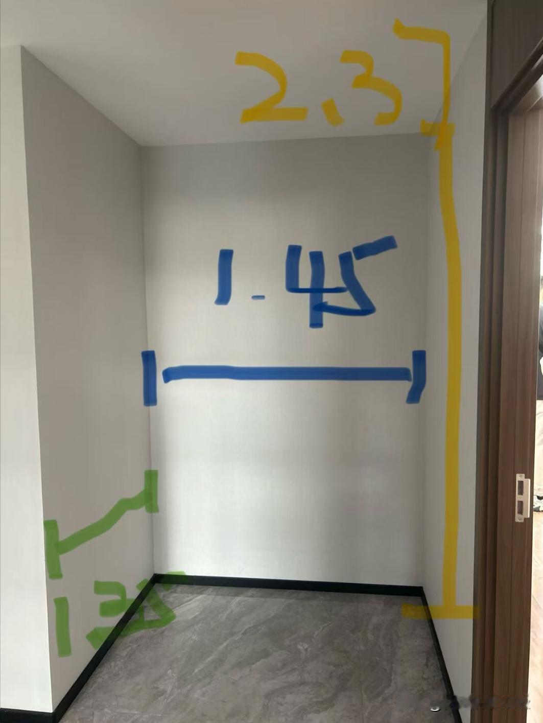 路过的设计师们停一下能不能帮我出出主意，这个位置除了租给大学生以外还能怎么利用