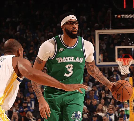 重磅！这是是真的在谈了。Haynes：勇士正考虑交易得到戴维斯，可能要第三方球