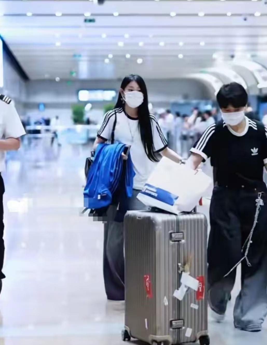 大家发现没，沈佳润虽然在韩国出道，但她和那些韩女艺人完全不一样。其中最大的区别