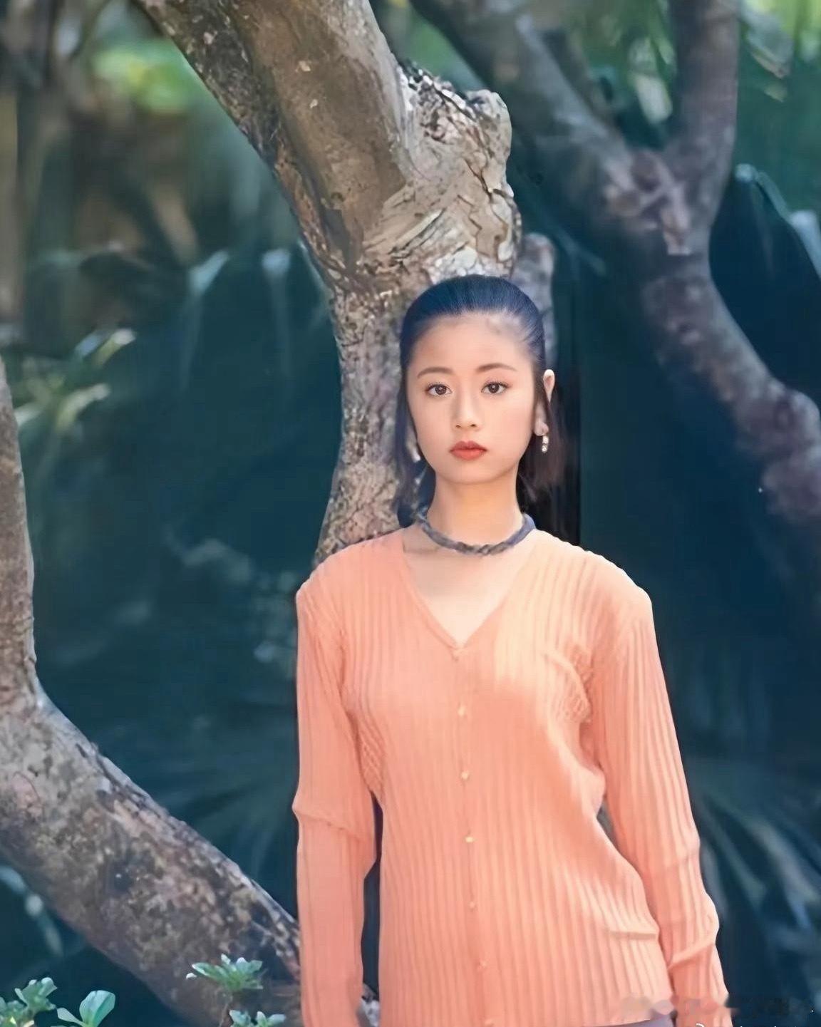 1.倪妮清楚当年《花儿与少年2》的诸多内幕，当时井柏然跟她讲了超多细节，剧情比