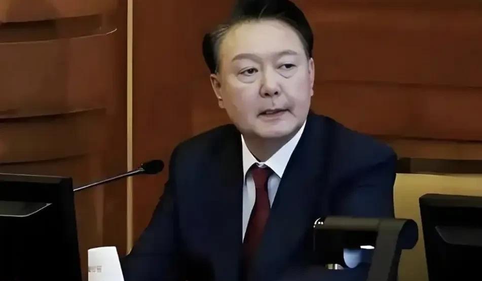 再次出乖露丑！尹锡悦此举还有什么意义呢？本月7日，韩特检组再次执行针对尹锡悦的