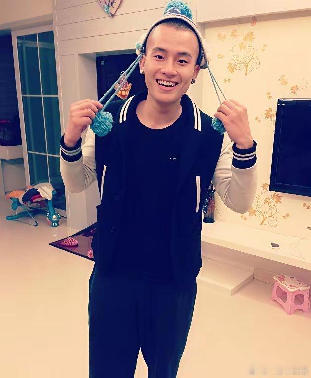 见了欧豪的豪宅，没有想到外表阳刚硬汉竟有如此反差，家里好多可爱的玩具呀。​​​