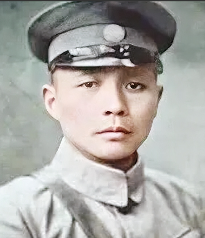1928年，钱大钧的妻子欧阳藻丽病重，她卧床数月自感奄奄一息认为：自己如果病死后