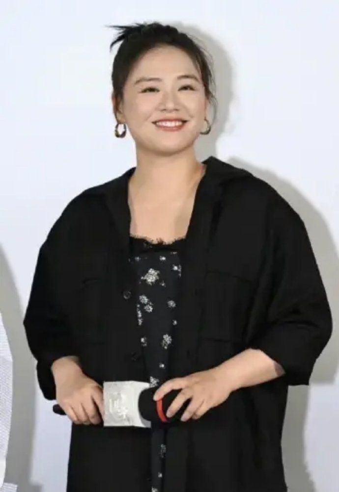 马思纯从圆润到惊艳，瘦身逆袭太厉害了，而且面相还如此好看的​​​