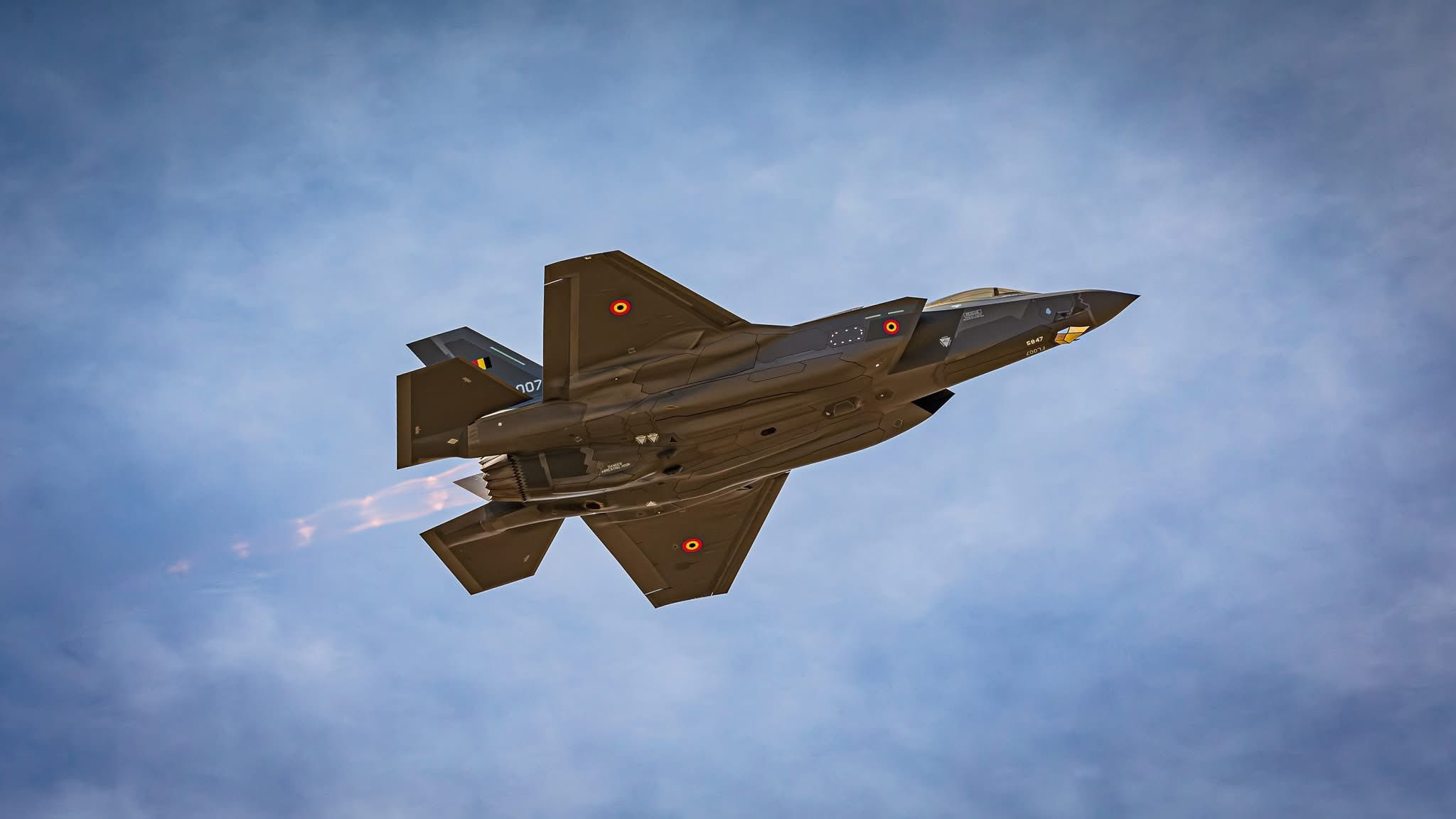 比利时空军学员在美国进行F-35训练​​​