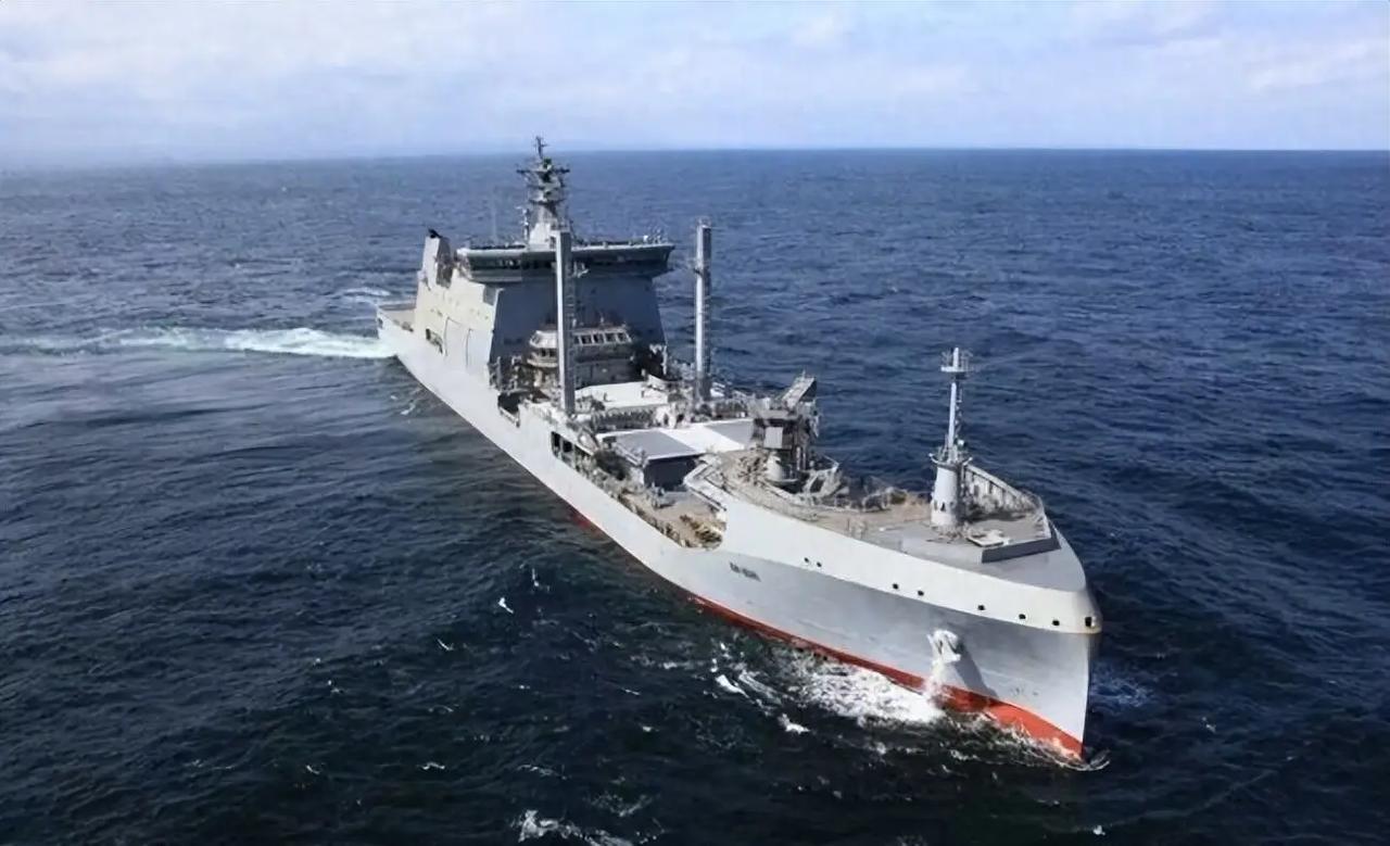 新西兰军舰悍然通过台湾海峡！9月20日，根据岛内媒体爆出消息，新西兰海军现役