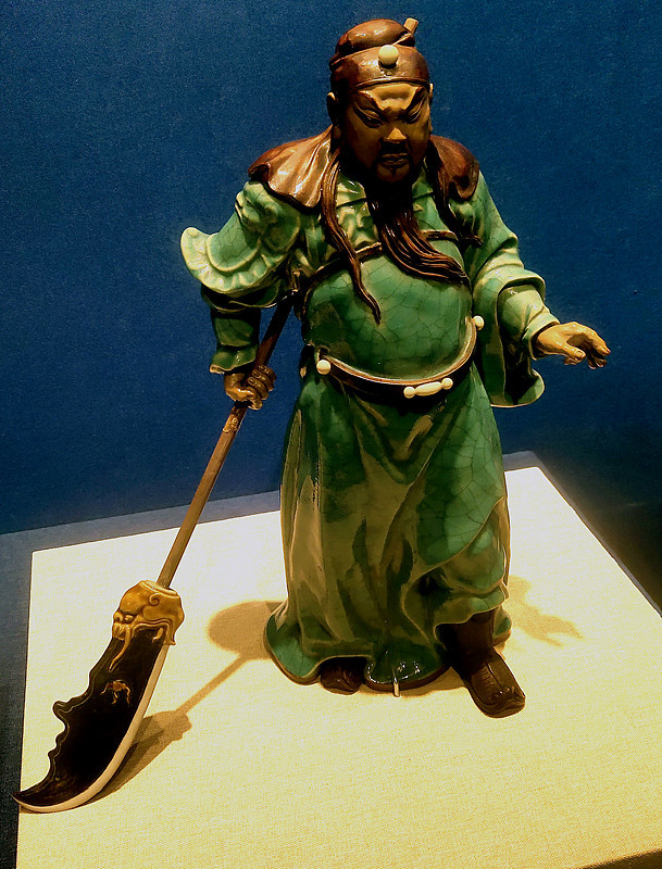 为什么关羽能成武圣，真不是单靠能打。历史上比他能打的名将一抓一大把，白起、韩信、霍去病哪一个不是战功