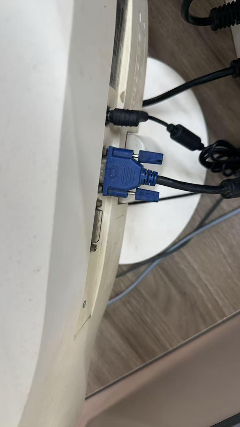 简单的电脑维修能到什么程度?电脑问题修复最近又遇到一个经典又简单的问题。