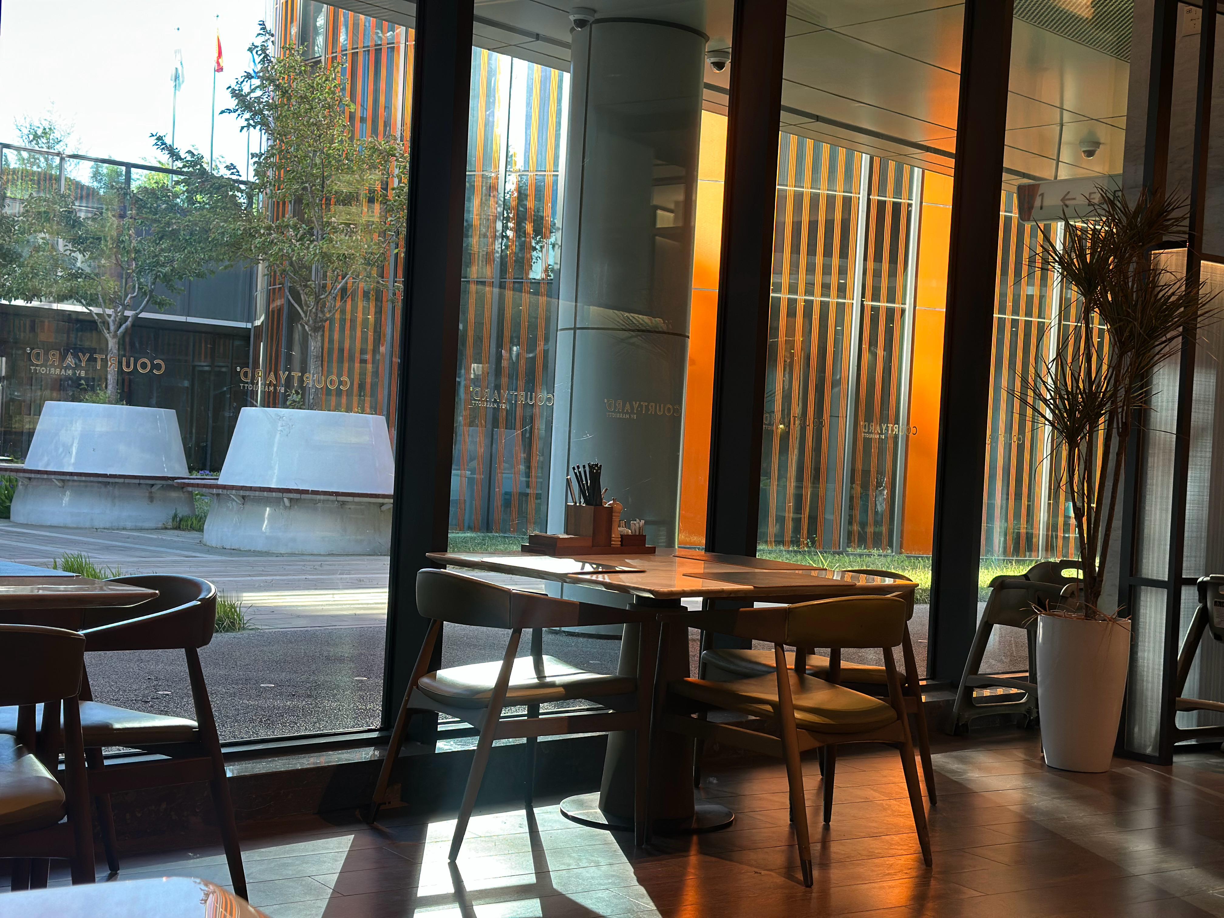 先吃个早餐，再感受下北京的周一早高峰～