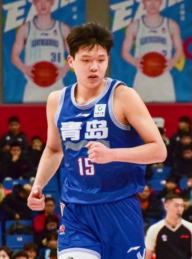 模拟选秀连升9位，杨瀚森到底有啥过人之处？有句话叫天赋异禀！什么意思，自然是老