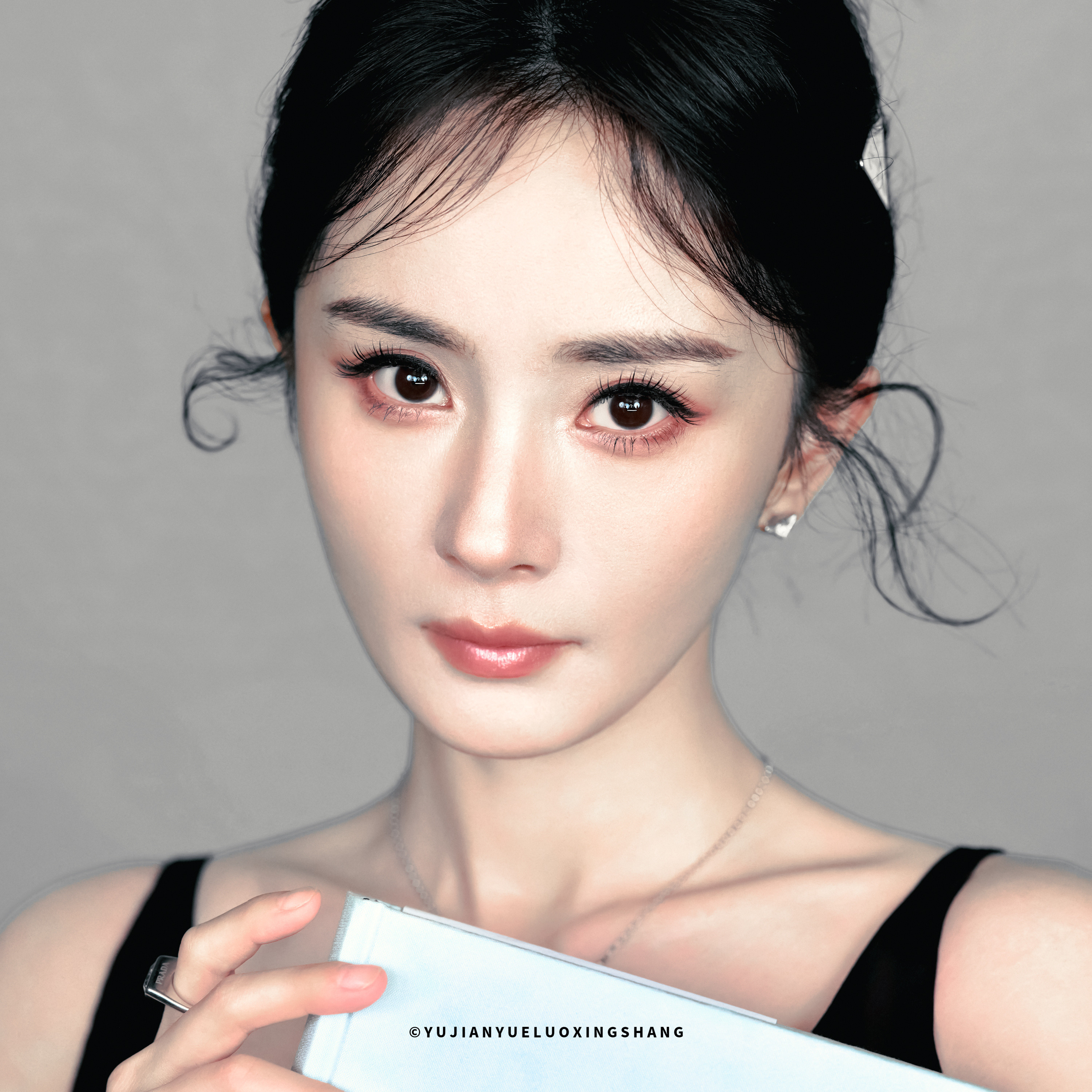 杨幂ym杨幂prada品牌代言人晚安💤每个人都是自己的大女主啊，没必要活成