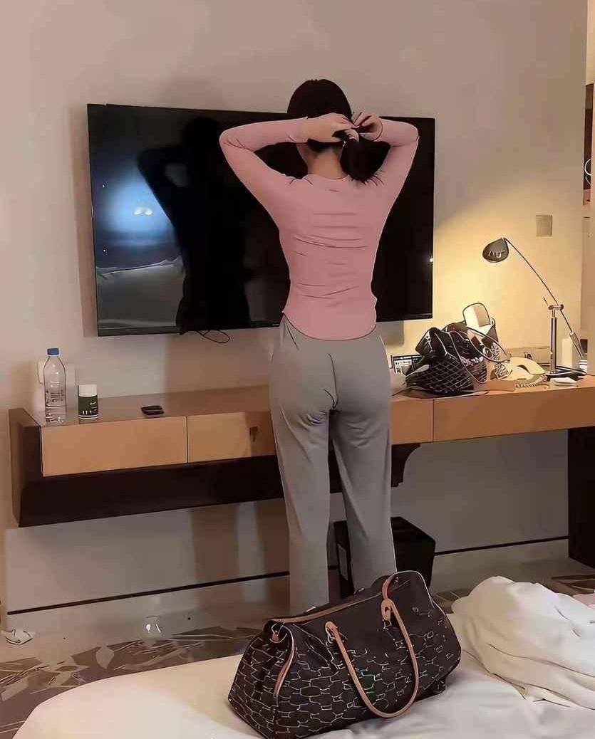 现如今，我们的生活也很幸福了，但是一家人却很少在一起看电视了，原因也很简单，第一